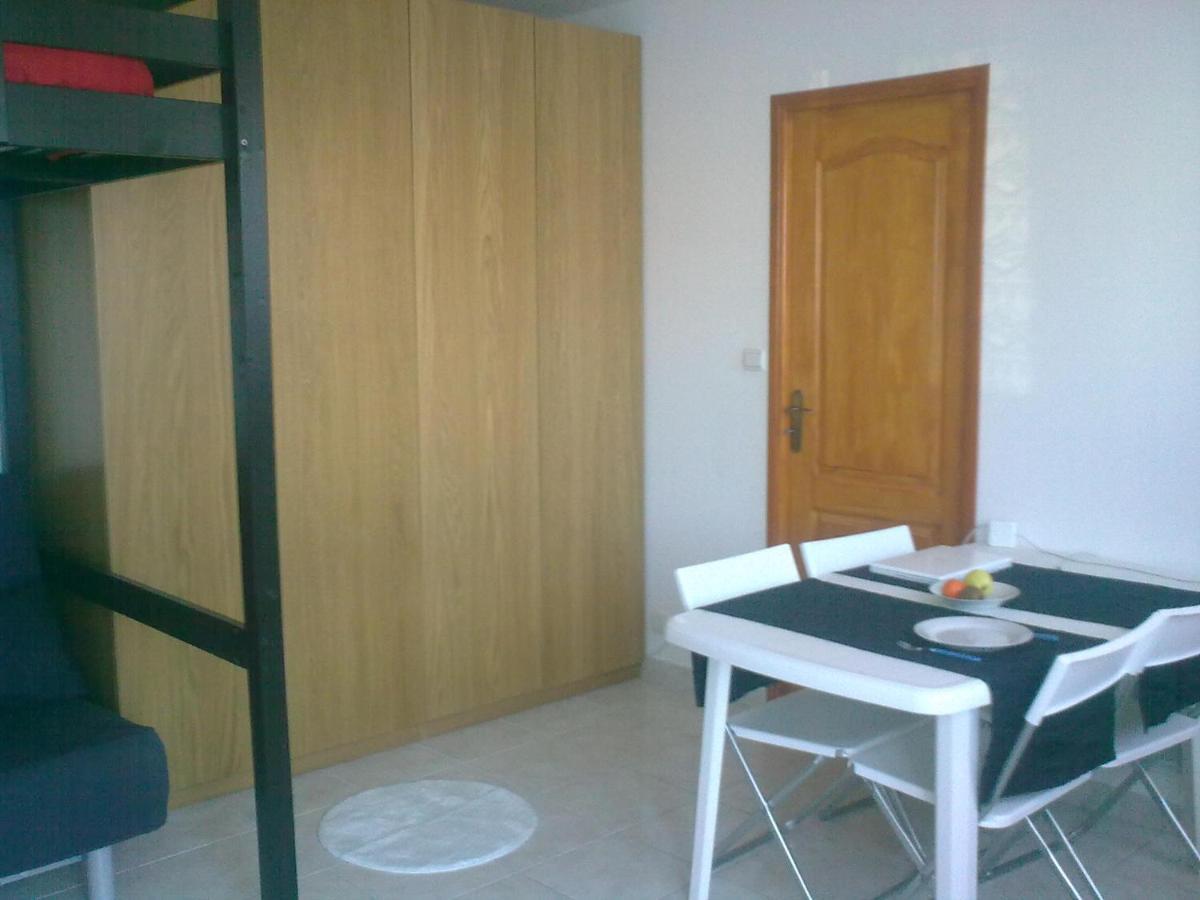 Studio Climatise. Proche Parking, Commerces Et Mer Appartement Carqueiranne Buitenkant foto